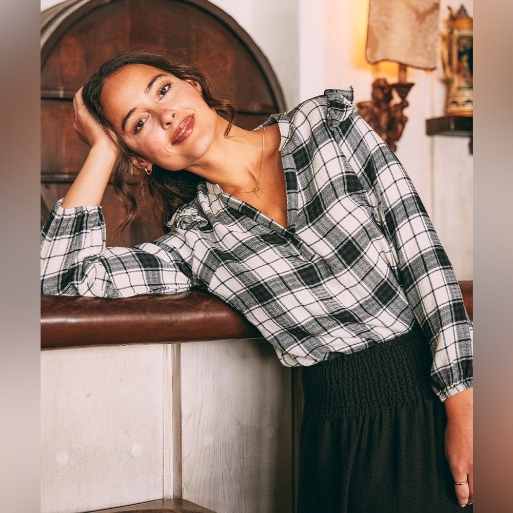 Marine Layer Jamie Gingham Ruffle Top XS black & white plaid gingham long sleeve - Picture 6 of 15